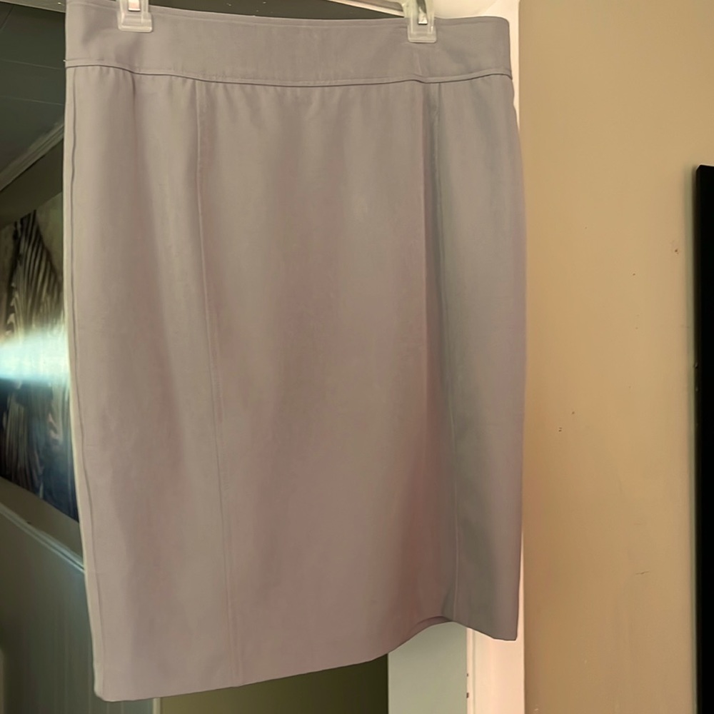 Venus skirt size 10